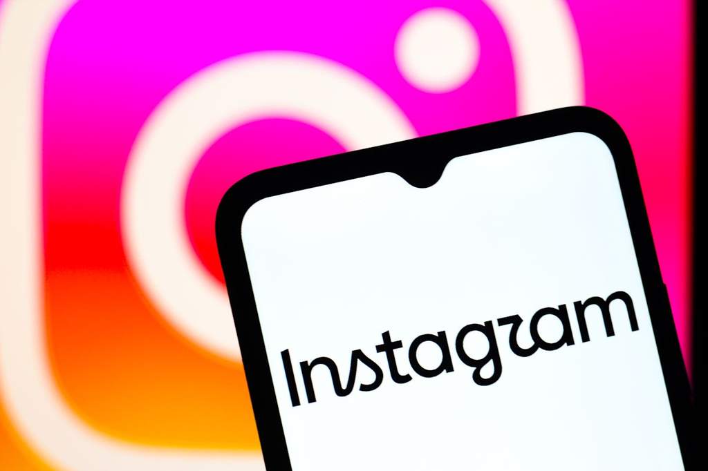 A close-up shot of a mother and child singing together inside a car, representing the viral Instagram video that triggered unexpected Meta AI privacy prompts.